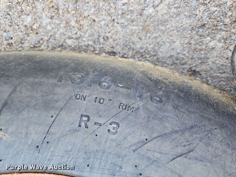 image for item DQ1188 1991 Kubota B2150HSD  MFWD tractor