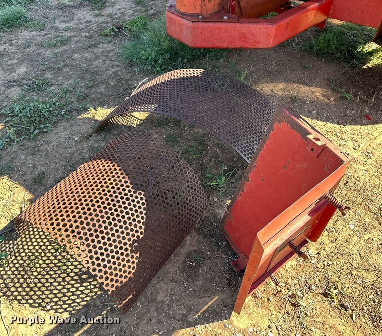 image for item DQ1456 International 1150  feed grinder/mixer