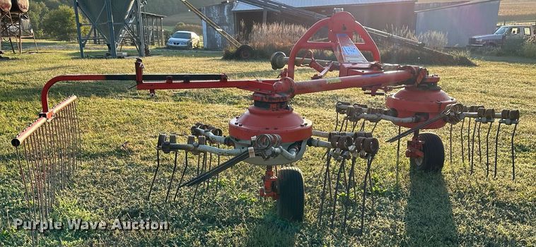 image for item DV1052 Kuhn GRS25N  rotary hay rake