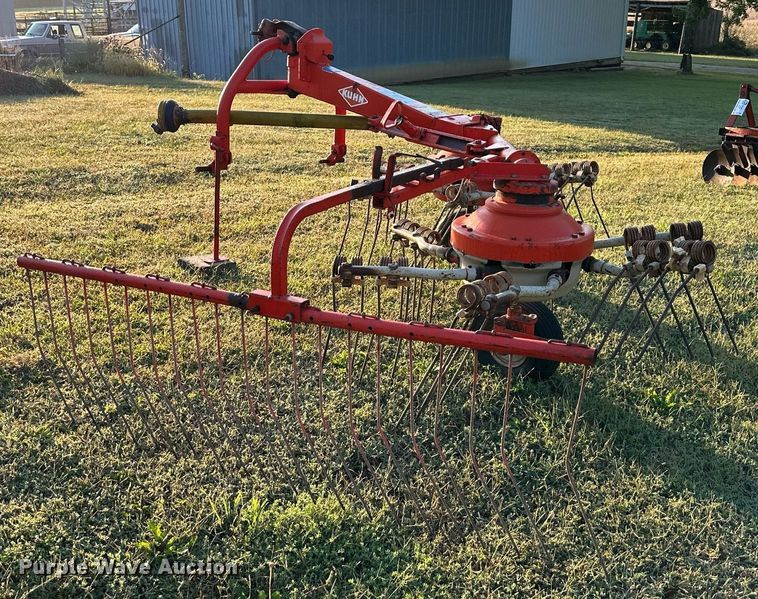 image for item DV1052 Kuhn GRS25N  rotary hay rake