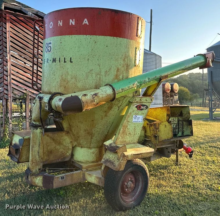 image for item DV1053 OMC 85 Mixer Mill  feed grinder/mixer