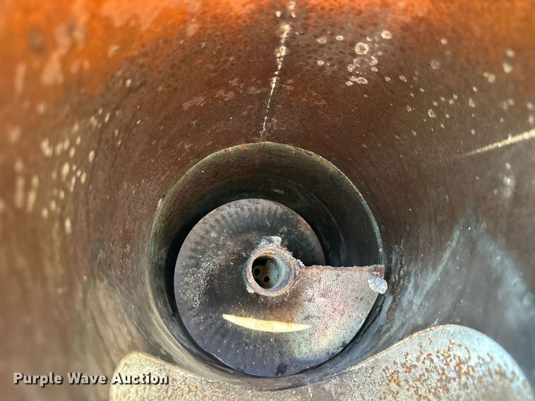 image for item DV1053 OMC 85 Mixer Mill  feed grinder/mixer