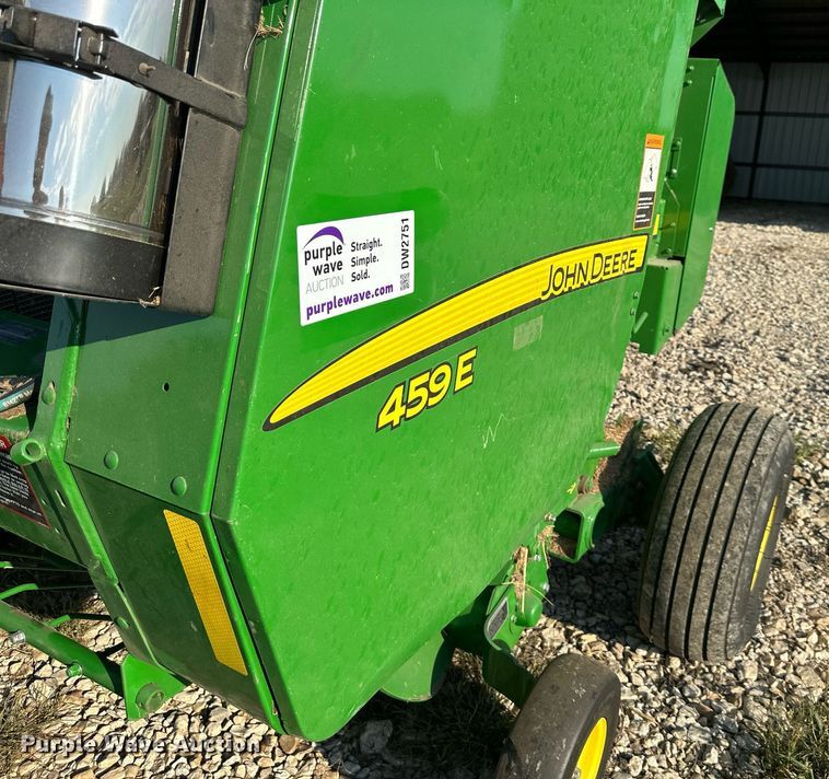 image for item DW2751 John Deere 459E  round baler