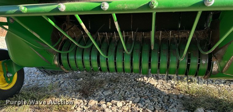 image for item DW2751 John Deere 459E  round baler
