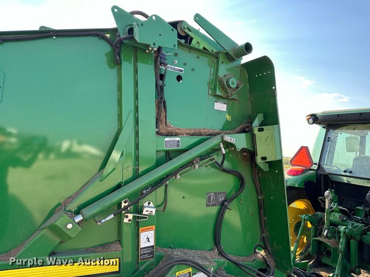 image for item DW2751 John Deere 459E  round baler