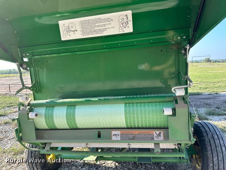 image for item DW2751 John Deere 459E  round baler
