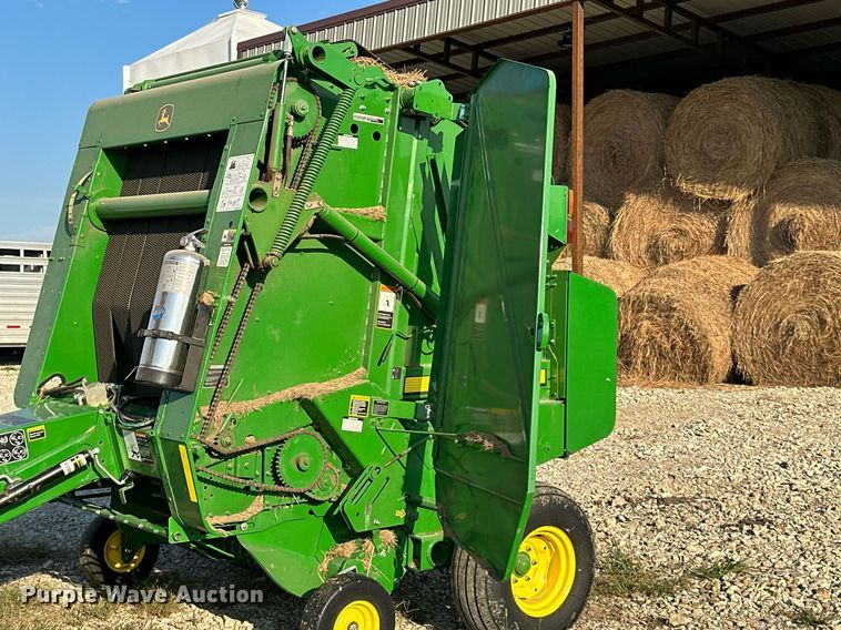 image for item DW2751 John Deere 459E  round baler