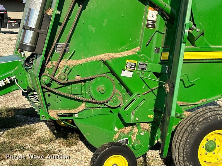 image for item DW2751 John Deere 459E  round baler
