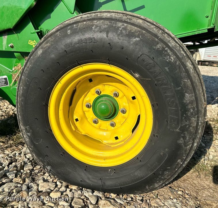 image for item DW2751 John Deere 459E  round baler