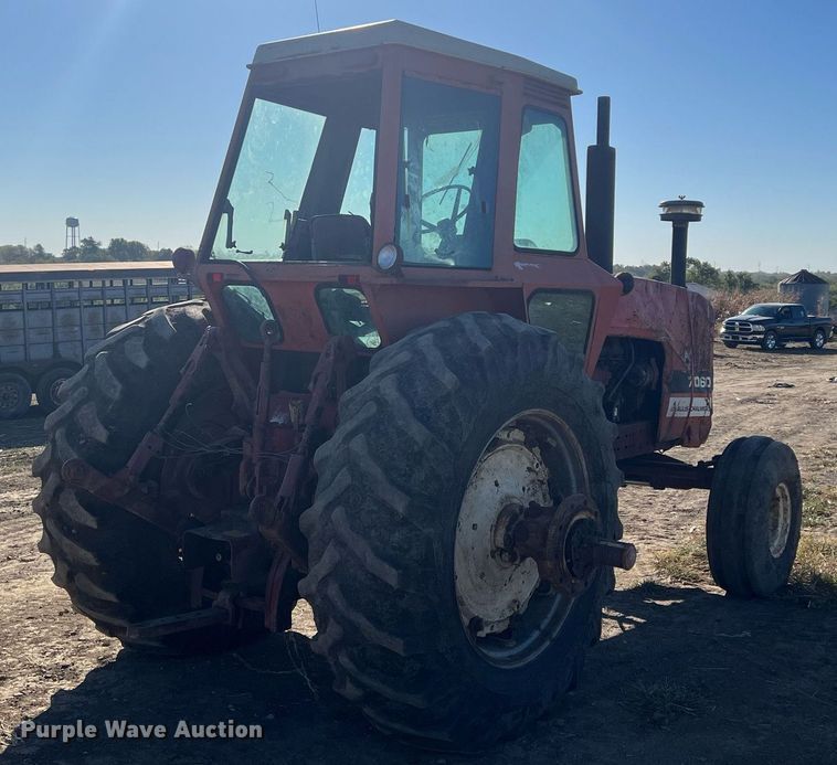 image for item DW2777 Allis Chalmers 7060  tractor