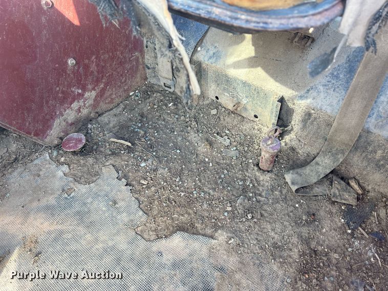 image for item DW2777 Allis Chalmers 7060  tractor