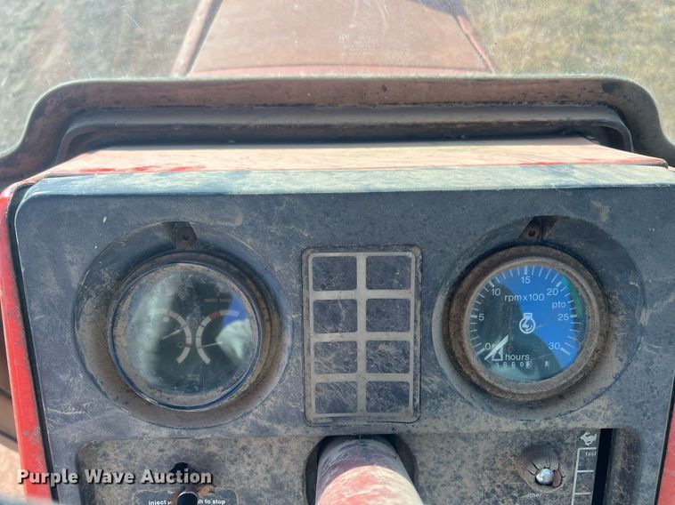 image for item DW2777 Allis Chalmers 7060  tractor