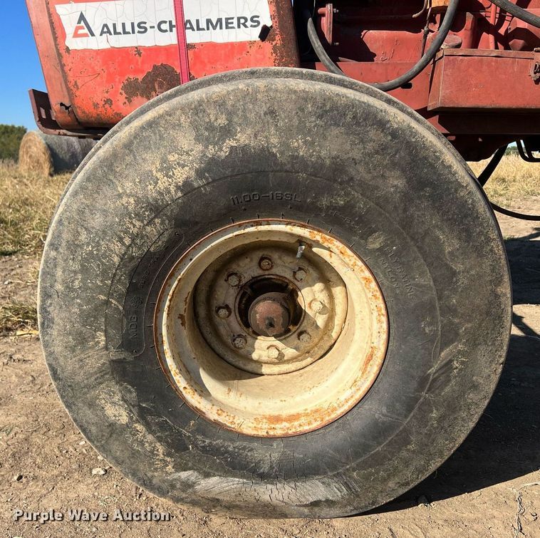 image for item DW2777 Allis Chalmers 7060  tractor