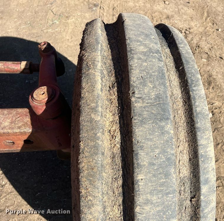 image for item DW2777 Allis Chalmers 7060  tractor