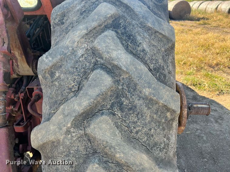 image for item DW2777 Allis Chalmers 7060  tractor