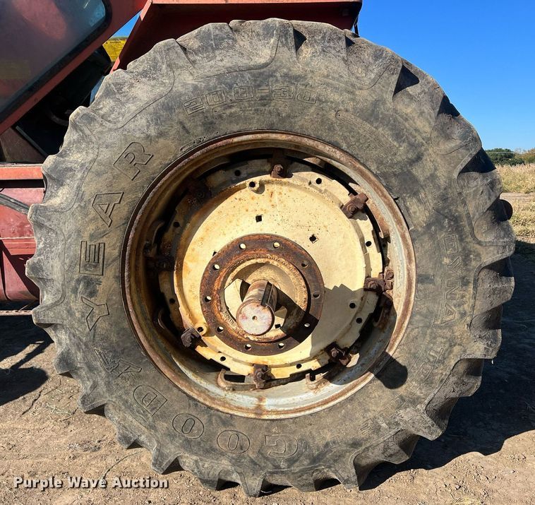 image for item DW2777 Allis Chalmers 7060  tractor