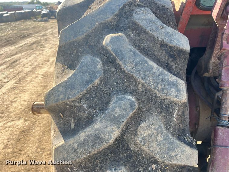 image for item DW2777 Allis Chalmers 7060  tractor