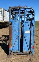 image for item DW2780 Priefert  livestock squeeze chute
