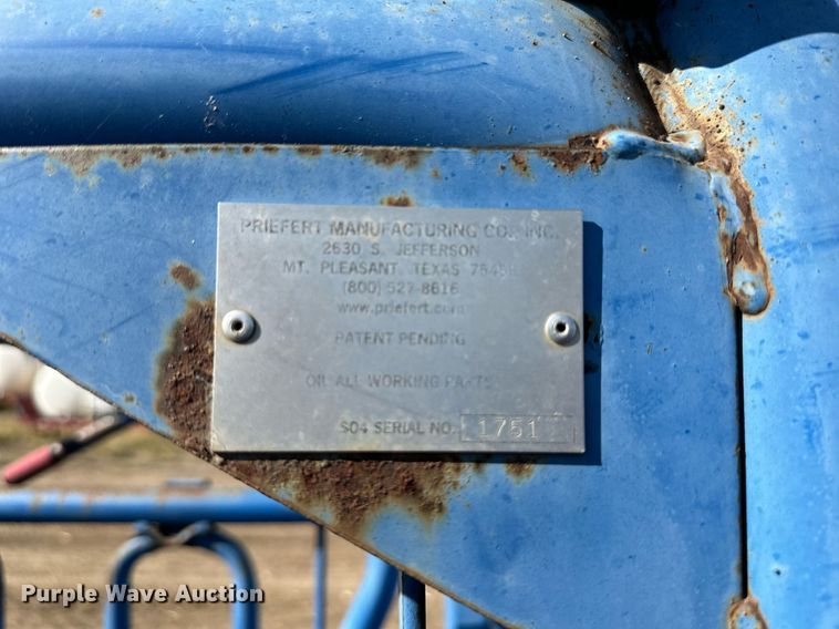 image for item DW2780 Priefert  livestock squeeze chute