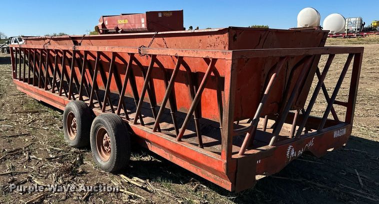 image for item DW2781 Apache Wagon  hay bale feeder