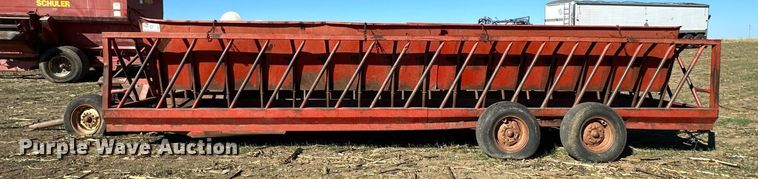 image for item DW2781 Apache Wagon  hay bale feeder