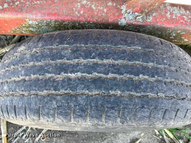 image for item DW2781 Apache Wagon  hay bale feeder