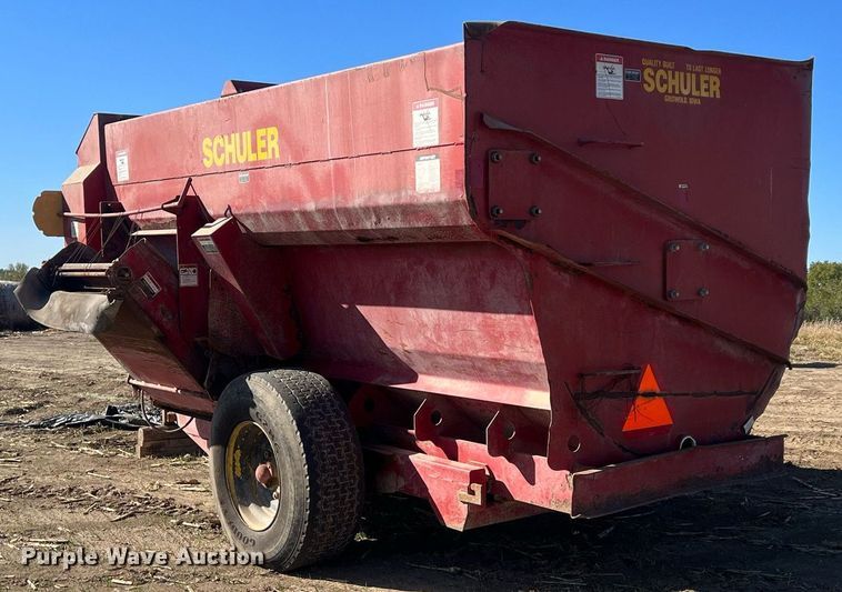 image for item DW2782 Schuler SRM354  feed mixer