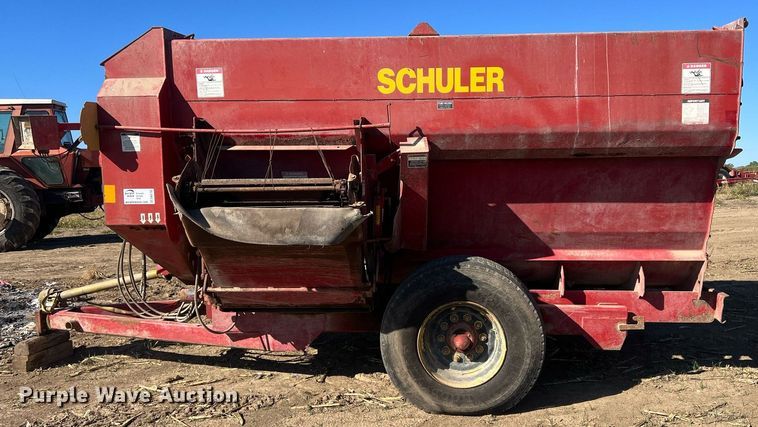 image for item DW2782 Schuler SRM354  feed mixer