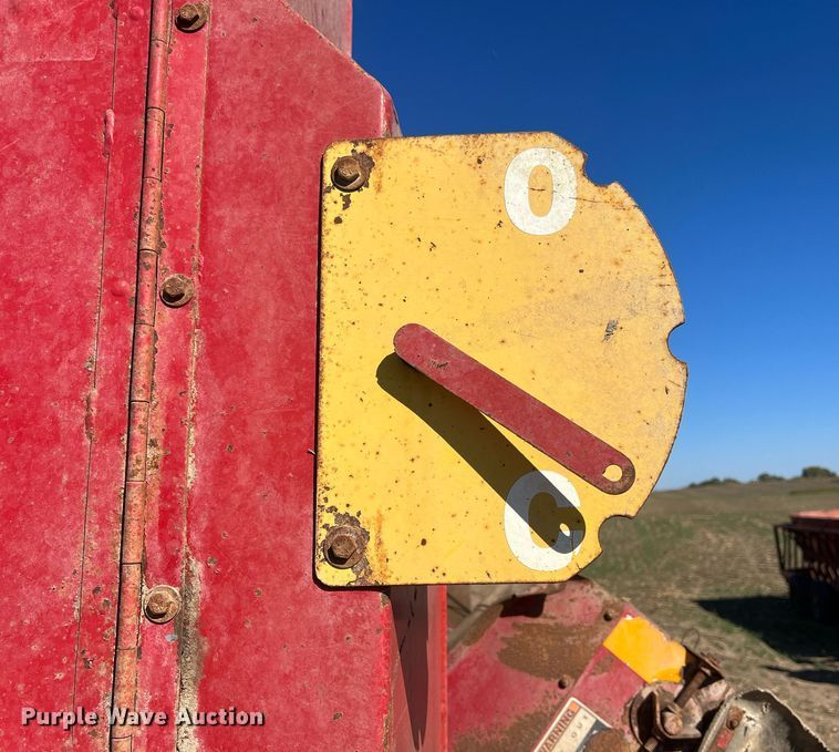 image for item DW2782 Schuler SRM354  feed mixer