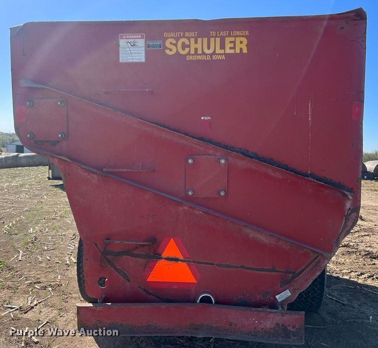 image for item DW2782 Schuler SRM354  feed mixer