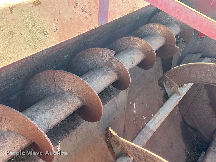 image for item DW2782 Schuler SRM354  feed mixer