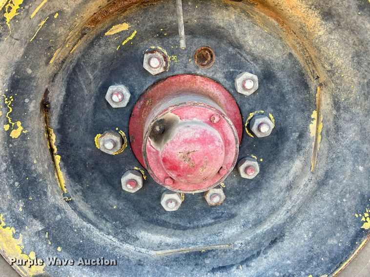 image for item DW2782 Schuler SRM354  feed mixer