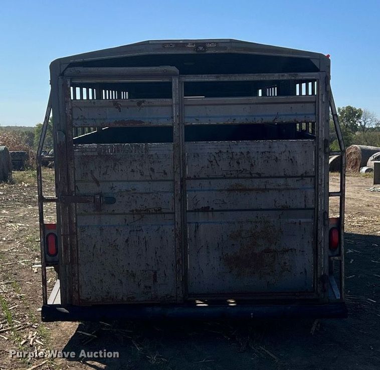 image for item DW2783 1993 Titan  livestock trailer