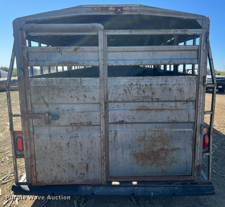 image for item DW2783 1993 Titan  livestock trailer