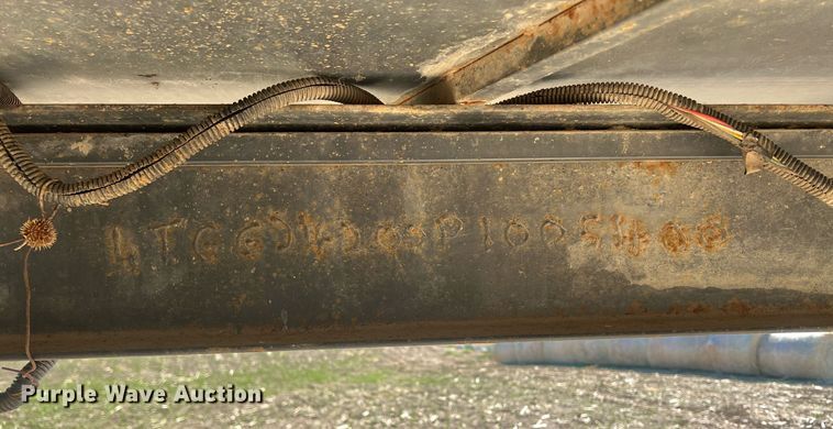 image for item DW2783 1993 Titan  livestock trailer