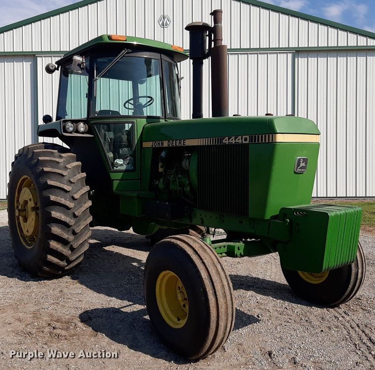 image for item EB9771 1980 John Deere 4440  tractor