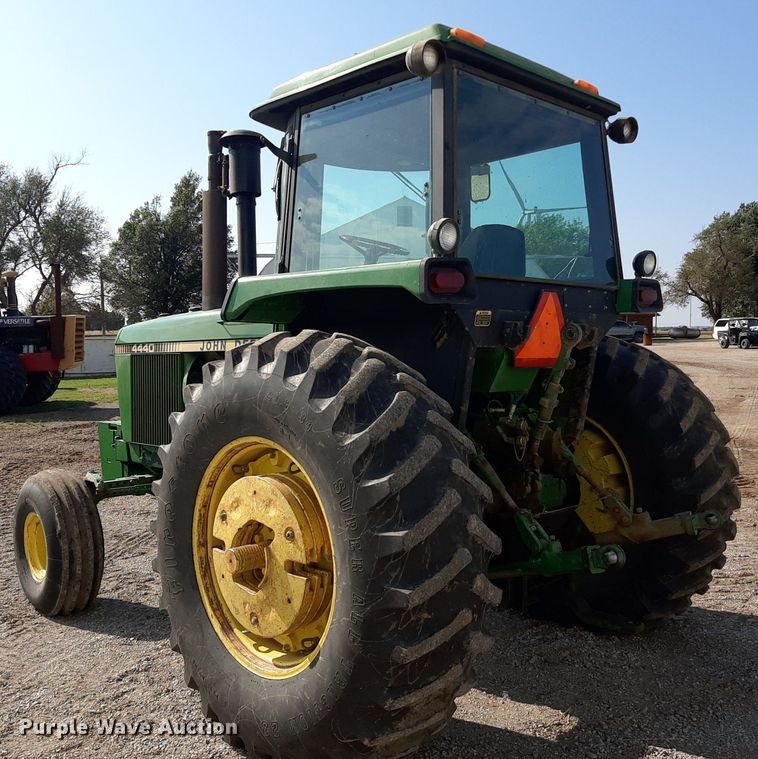 image for item EB9771 1980 John Deere 4440  tractor