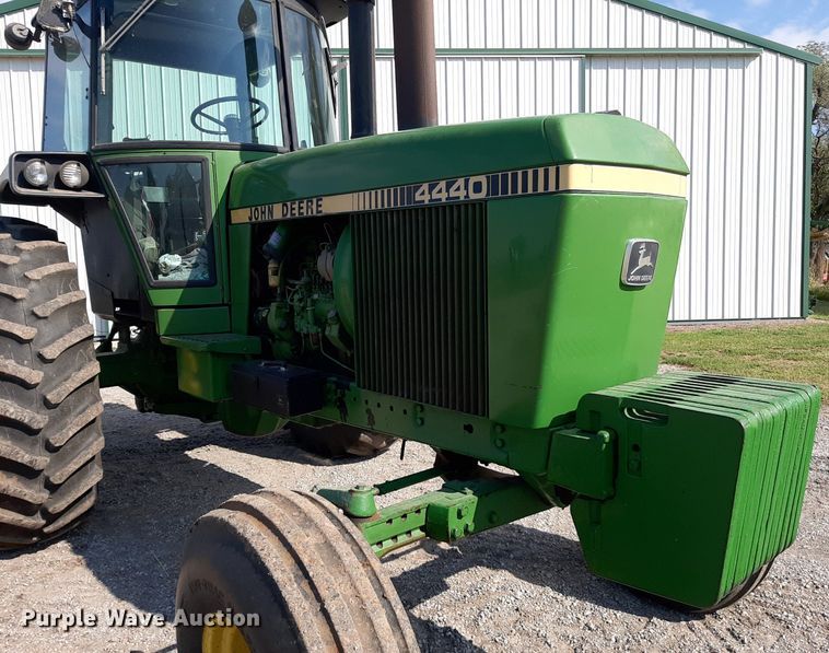 image for item EB9771 1980 John Deere 4440  tractor
