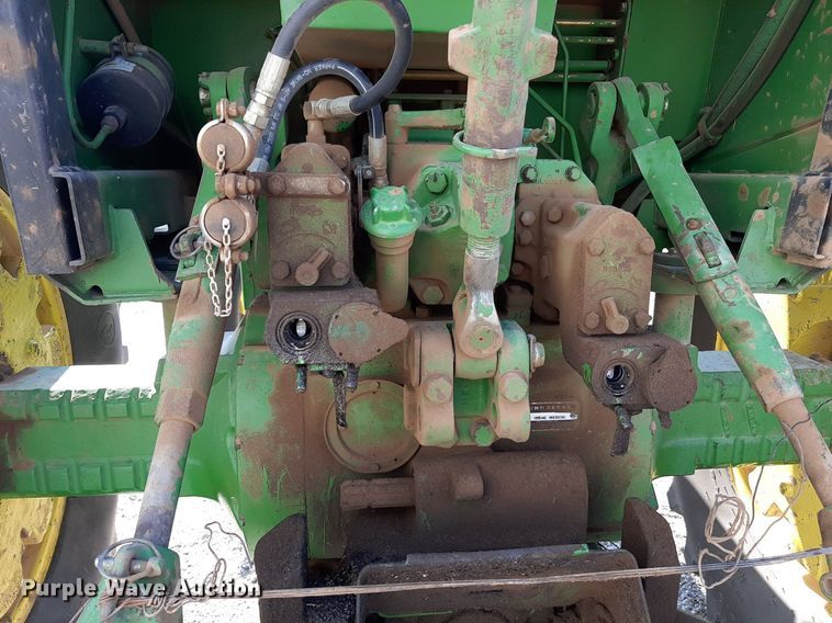 image for item EB9771 1980 John Deere 4440  tractor