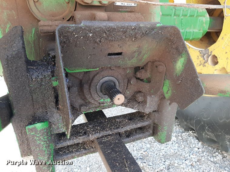 image for item EB9771 1980 John Deere 4440  tractor