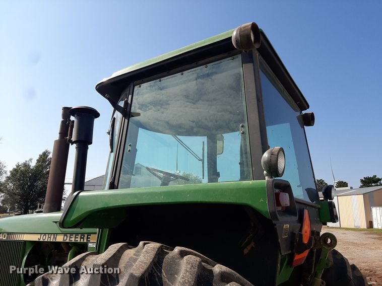 image for item EB9771 1980 John Deere 4440  tractor