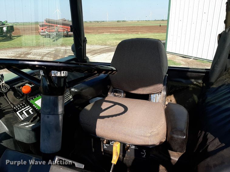 image for item EB9771 1980 John Deere 4440  tractor