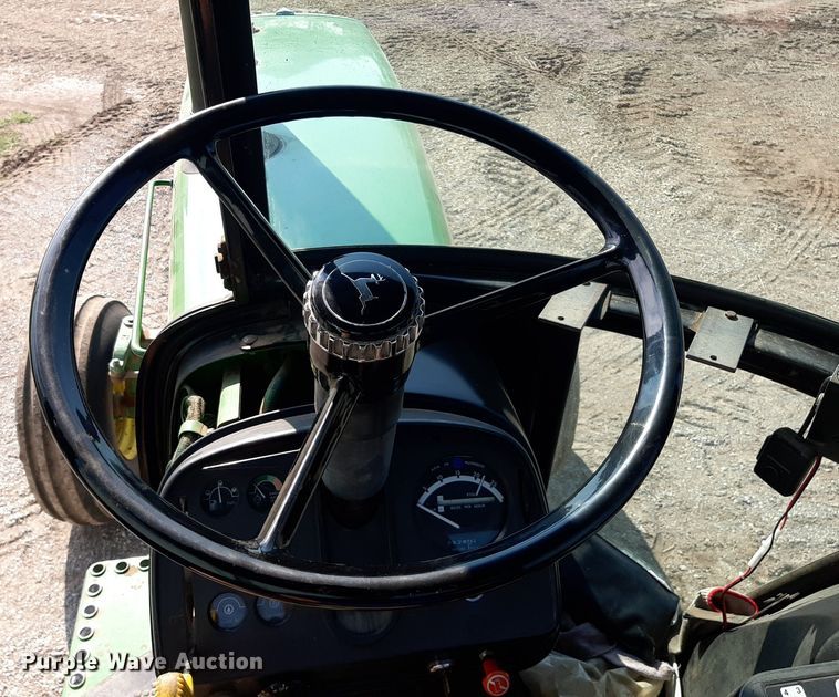 image for item EB9771 1980 John Deere 4440  tractor