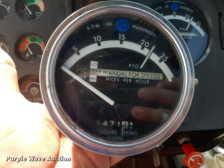 image for item EB9771 1980 John Deere 4440  tractor