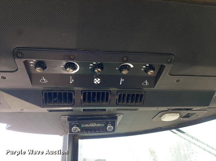 image for item EB9771 1980 John Deere 4440  tractor