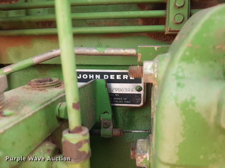 image for item EB9771 1980 John Deere 4440  tractor