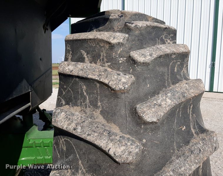 image for item EB9771 1980 John Deere 4440  tractor