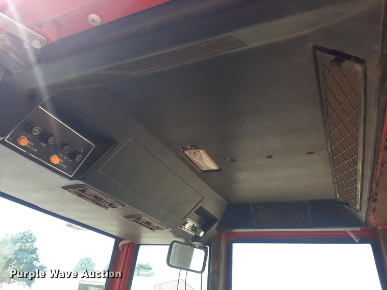 image for item EB9772 1984 Versatile 875  4WD tractor