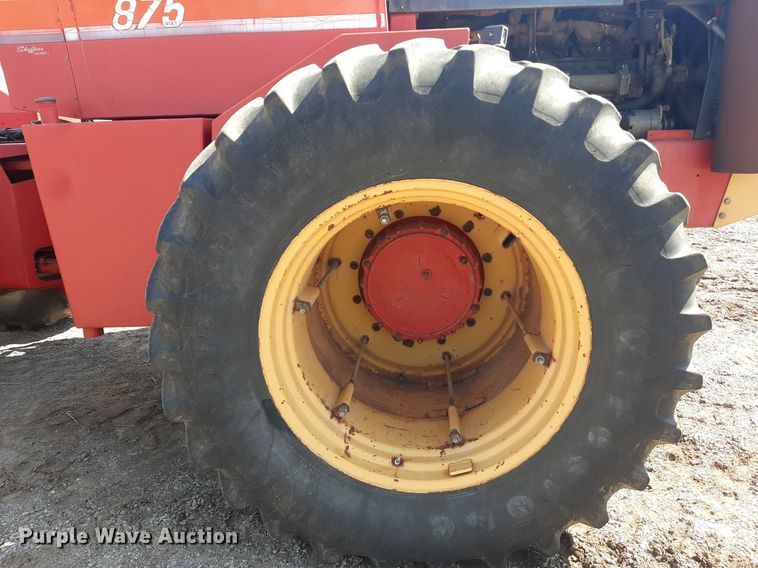 image for item EB9772 1984 Versatile 875  4WD tractor