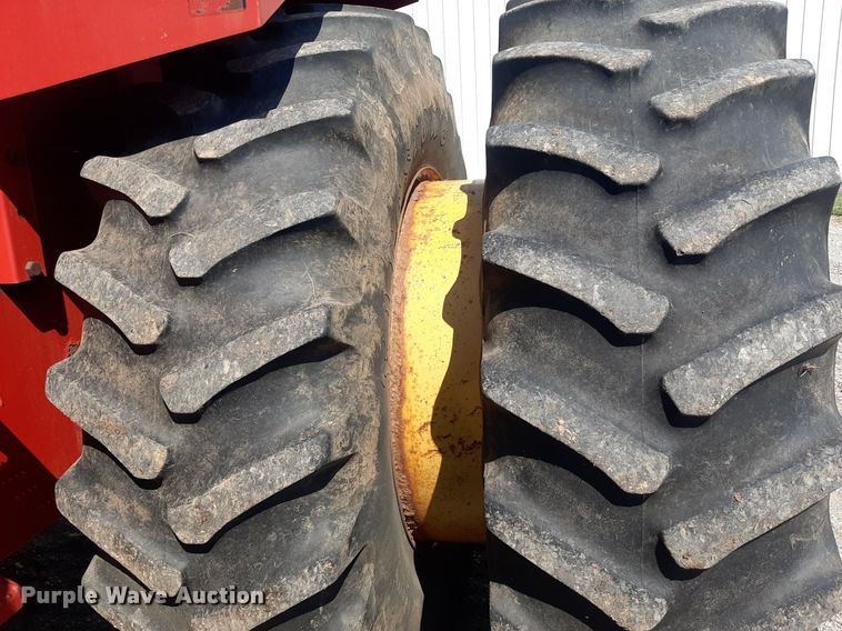 image for item EB9772 1984 Versatile 875  4WD tractor